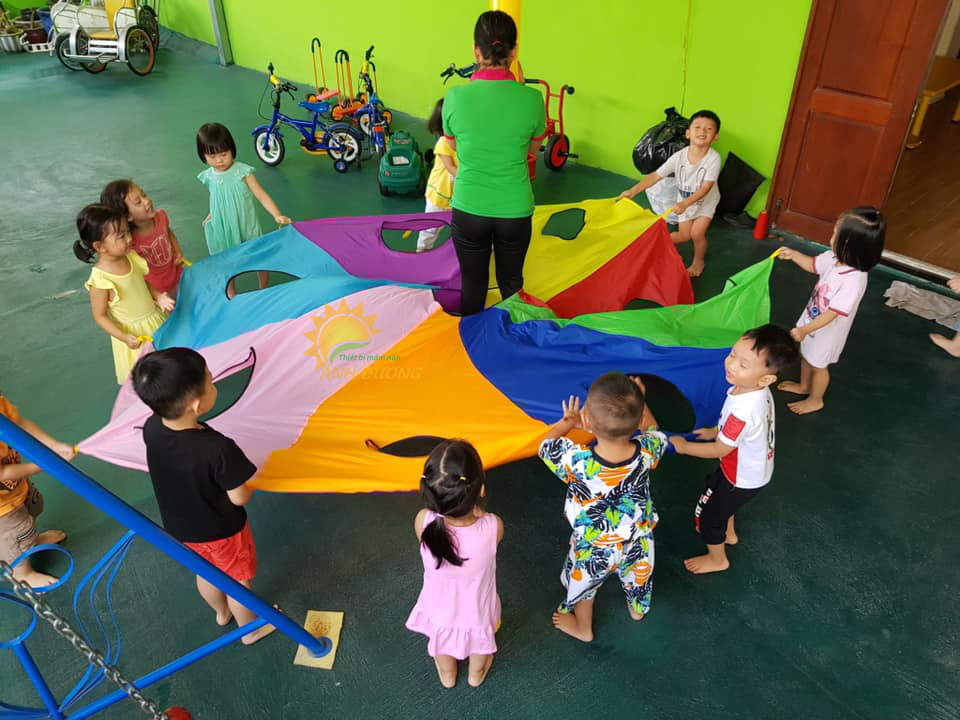 Đồ chơi vận động trong nhà và ngoài trời cho bé mầm non giá SỐC