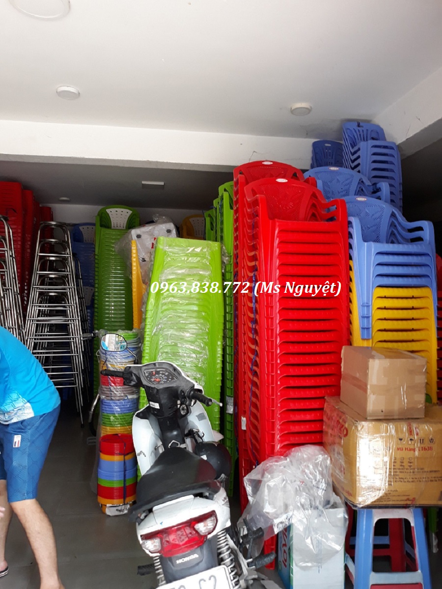 Ghế nhựa nhiều màu chuyên sử dụng cho quán ăn và quán nước