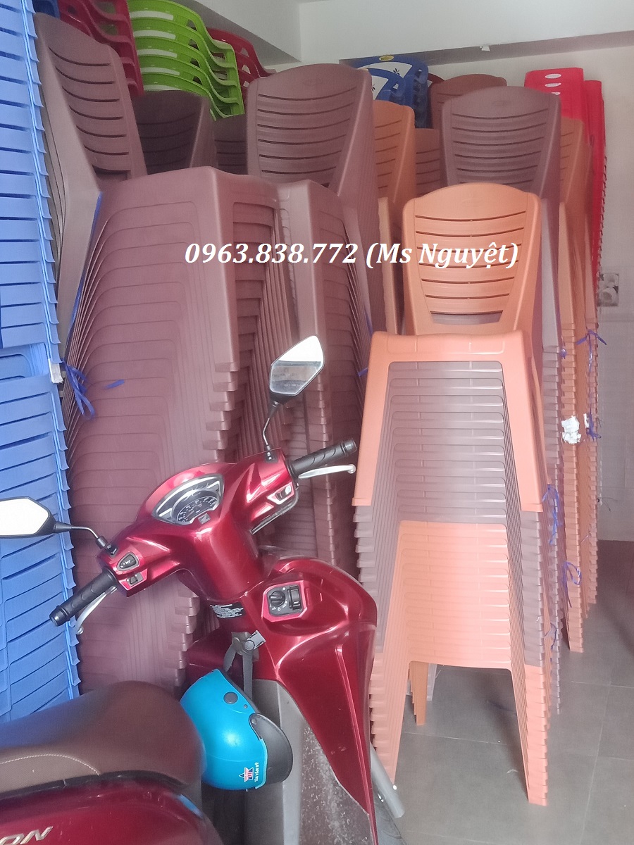 Ghế nhựa nhiều màu chuyên sử dụng cho quán ăn và quán nước