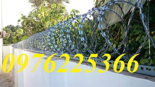 Đại lý phân phối dây thép gai ,dây kẽm gai hình dao giá rẻ