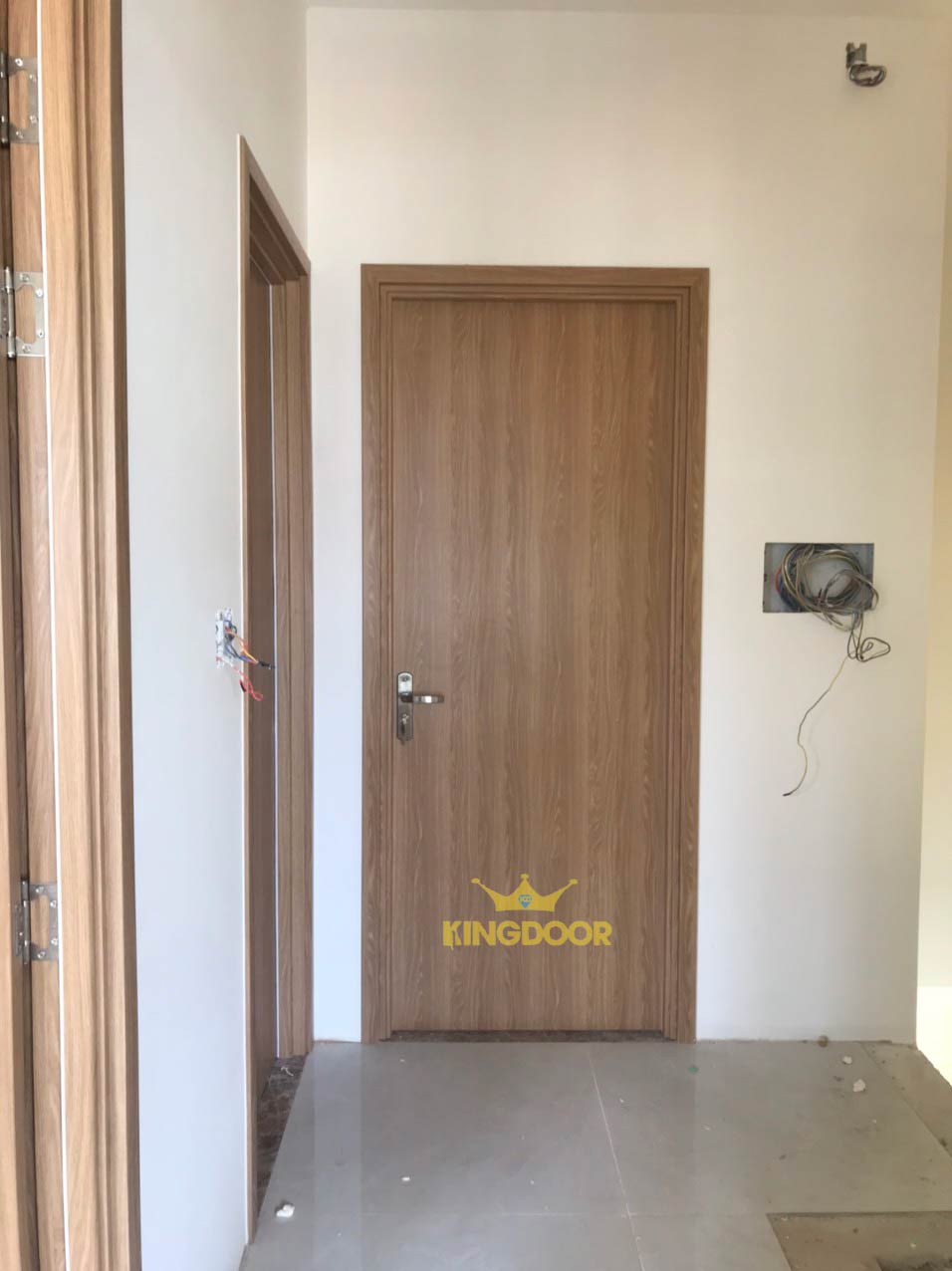 Phân Loại Cửa Nhựa Composite - Chất Lượng, Uy Tín