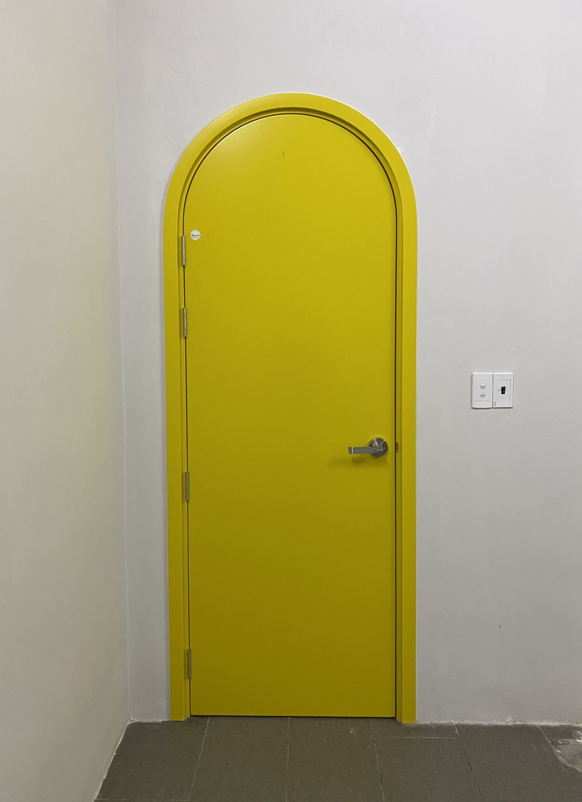 Cửa vòm nhựa composite tại Tân Phú- Mẫu cửa hiện đại