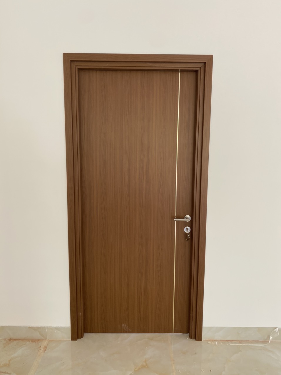cửa nhựa abs có những ưu nhược điểm gì?