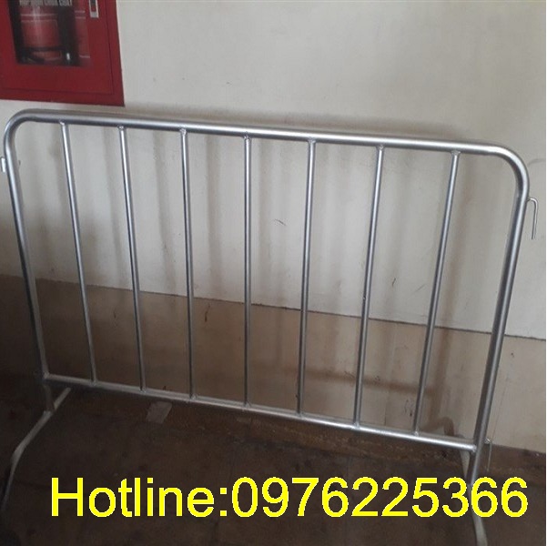 Chuyên cung cấp hàng rào cách ly,hàng rào chắn di động