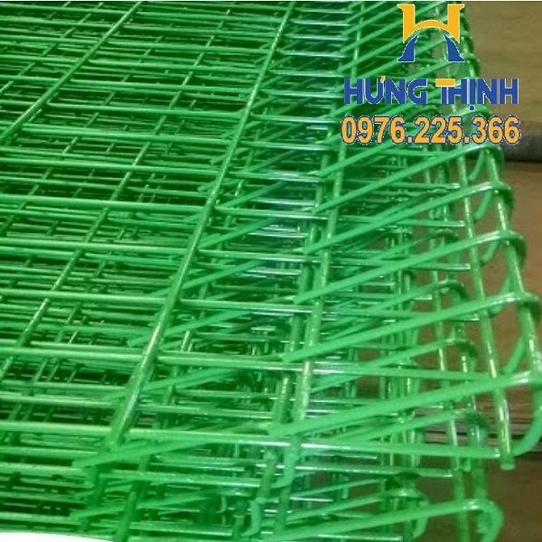 Hàng rào lưới thép gập tam giác hai đầu