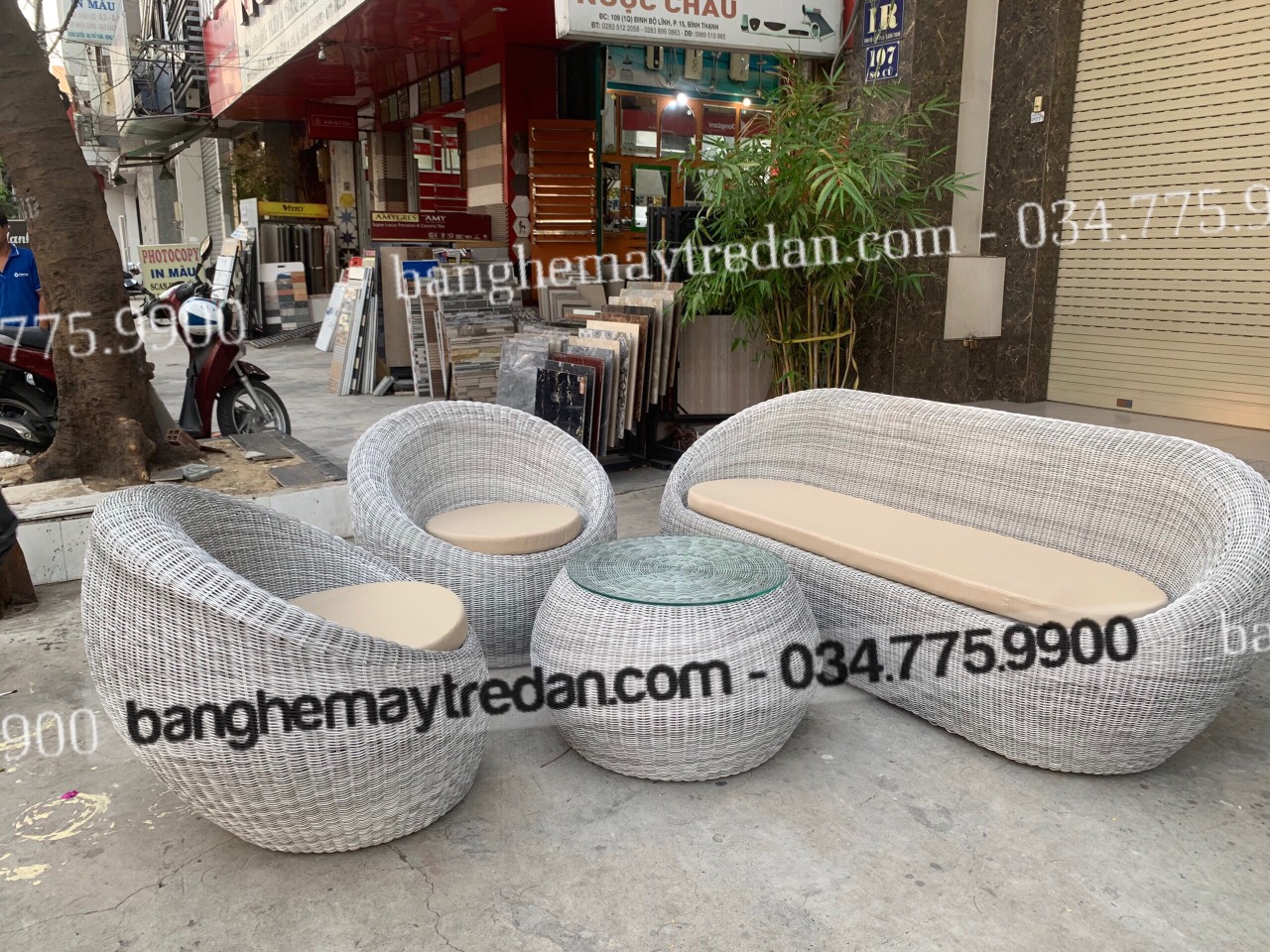 Bàn ghế mây nhựa hình trứng để phòng khách, sân vườn