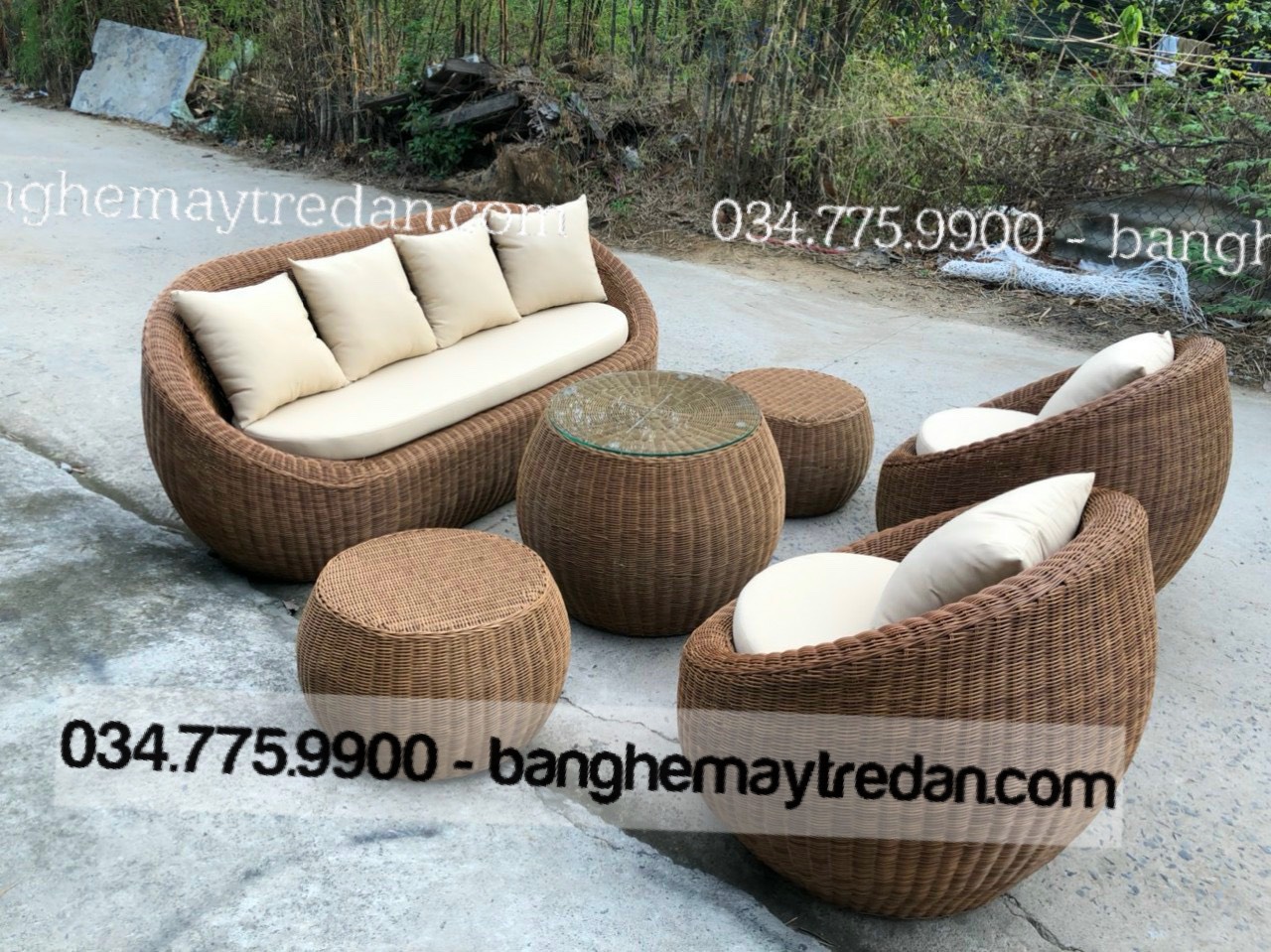 Bàn ghế mây nhựa hình trứng để phòng khách, sân vườn