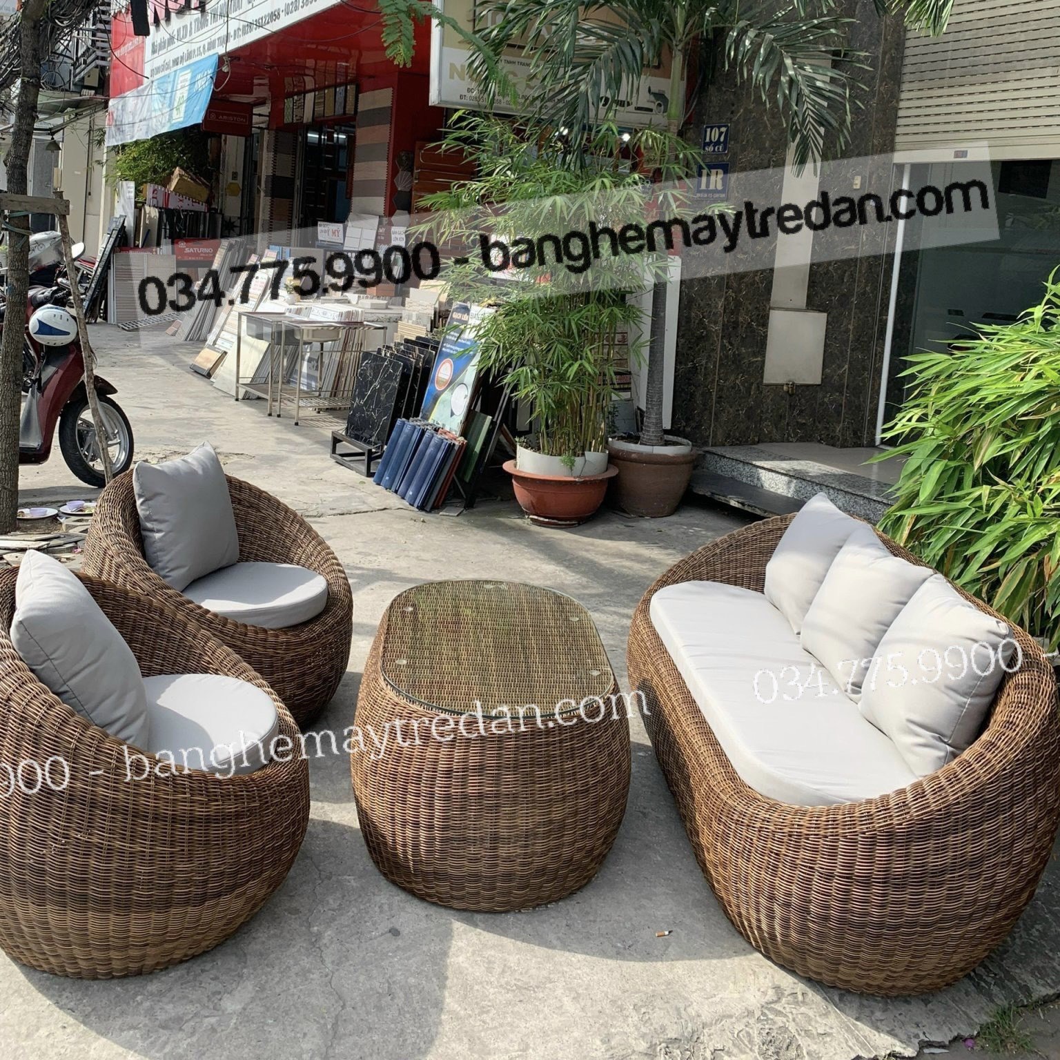 Bàn ghế mây nhựa hình trứng để phòng khách, sân vườn