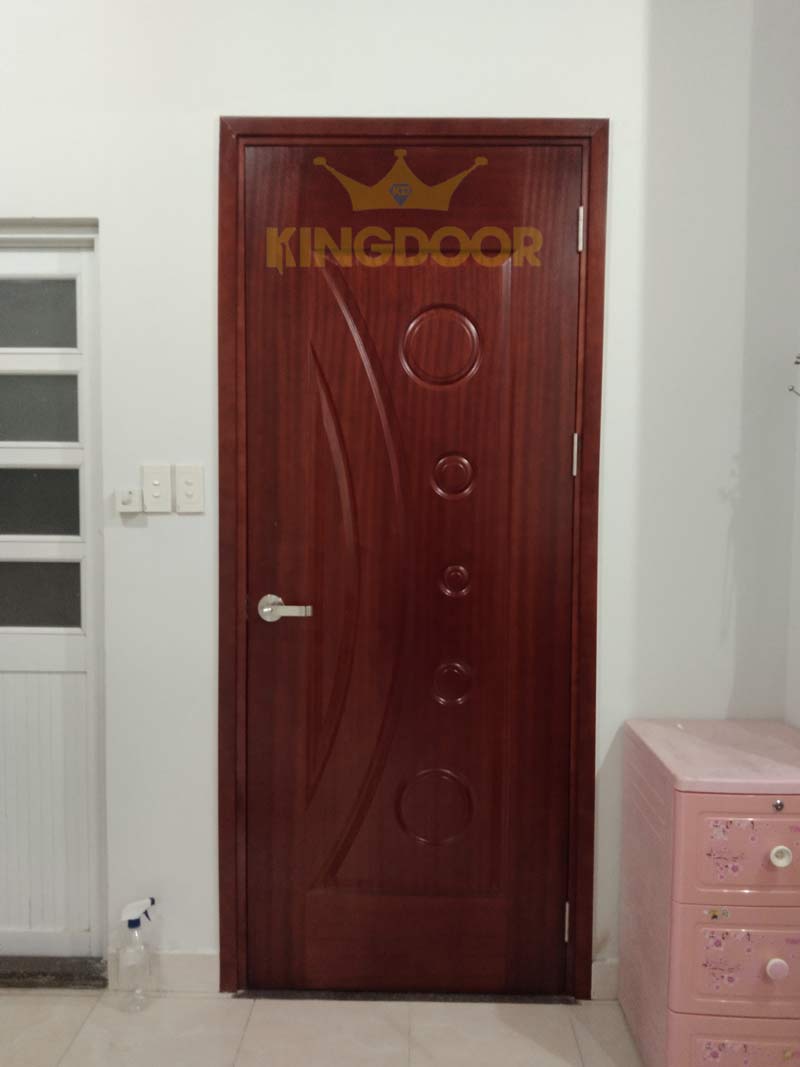 Cửa gỗ công nghiệp HDF Veneer  Cửa gỗ công nghiệp là gì?