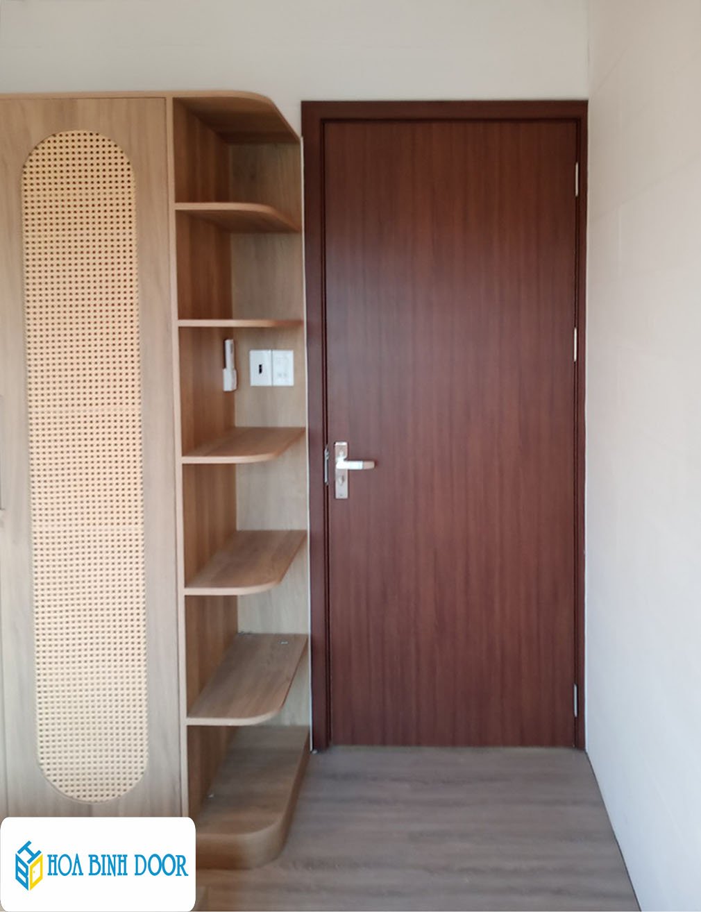 Cửa nhựa Composite tại Dĩ An - bình dương