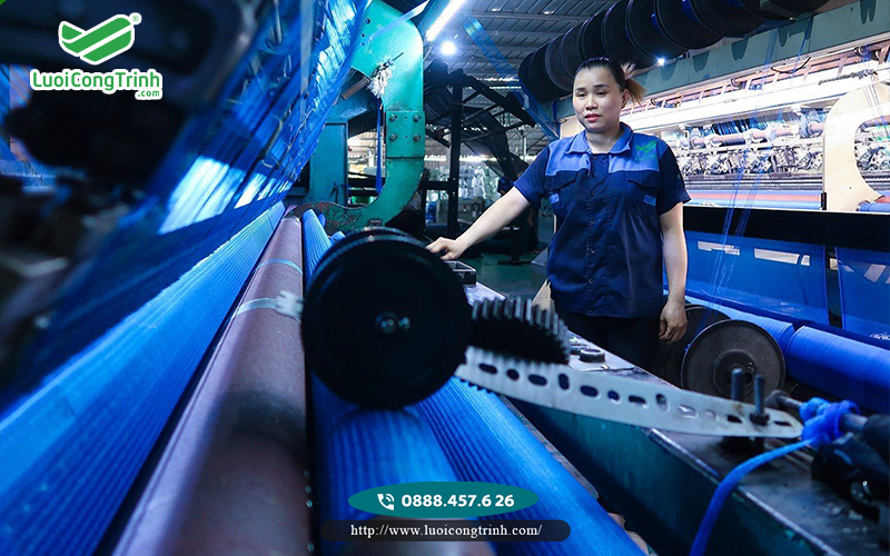 Lưới bao che cho công trình xây dựng giá tại nhà máy