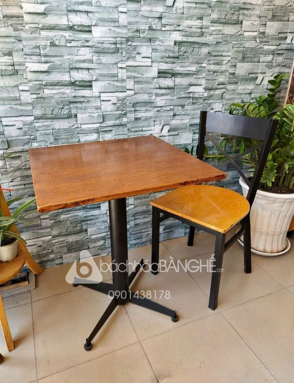 Bàn ghế cafe trà sữa quán ăn nhà hàng gỗ sắt tại HCM
