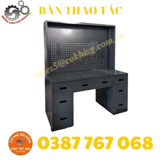 Bàn thao tác có 08 ngăn kéo