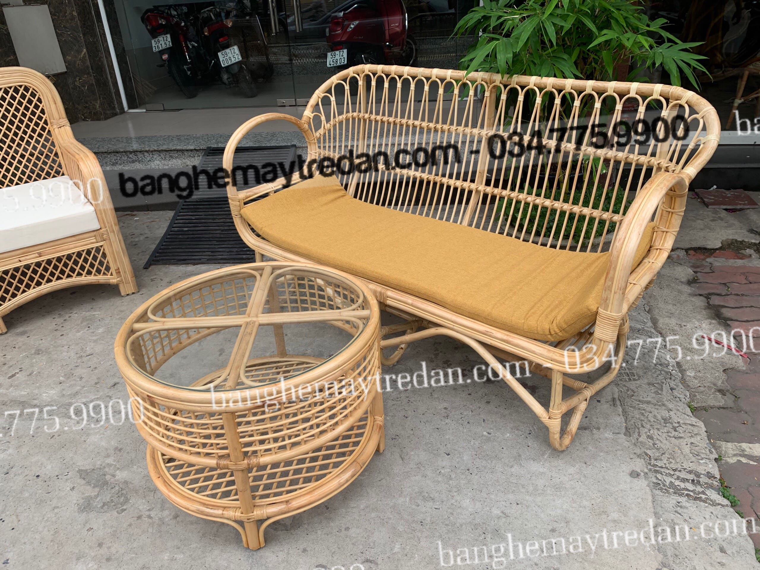 Bàn ghế sofa bằng chất liệu mây tự nhiên