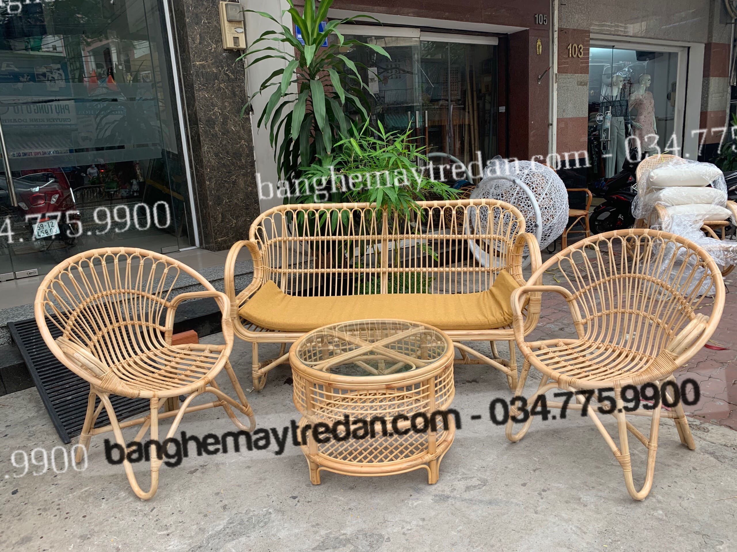 Bàn ghế sofa bằng chất liệu mây tự nhiên