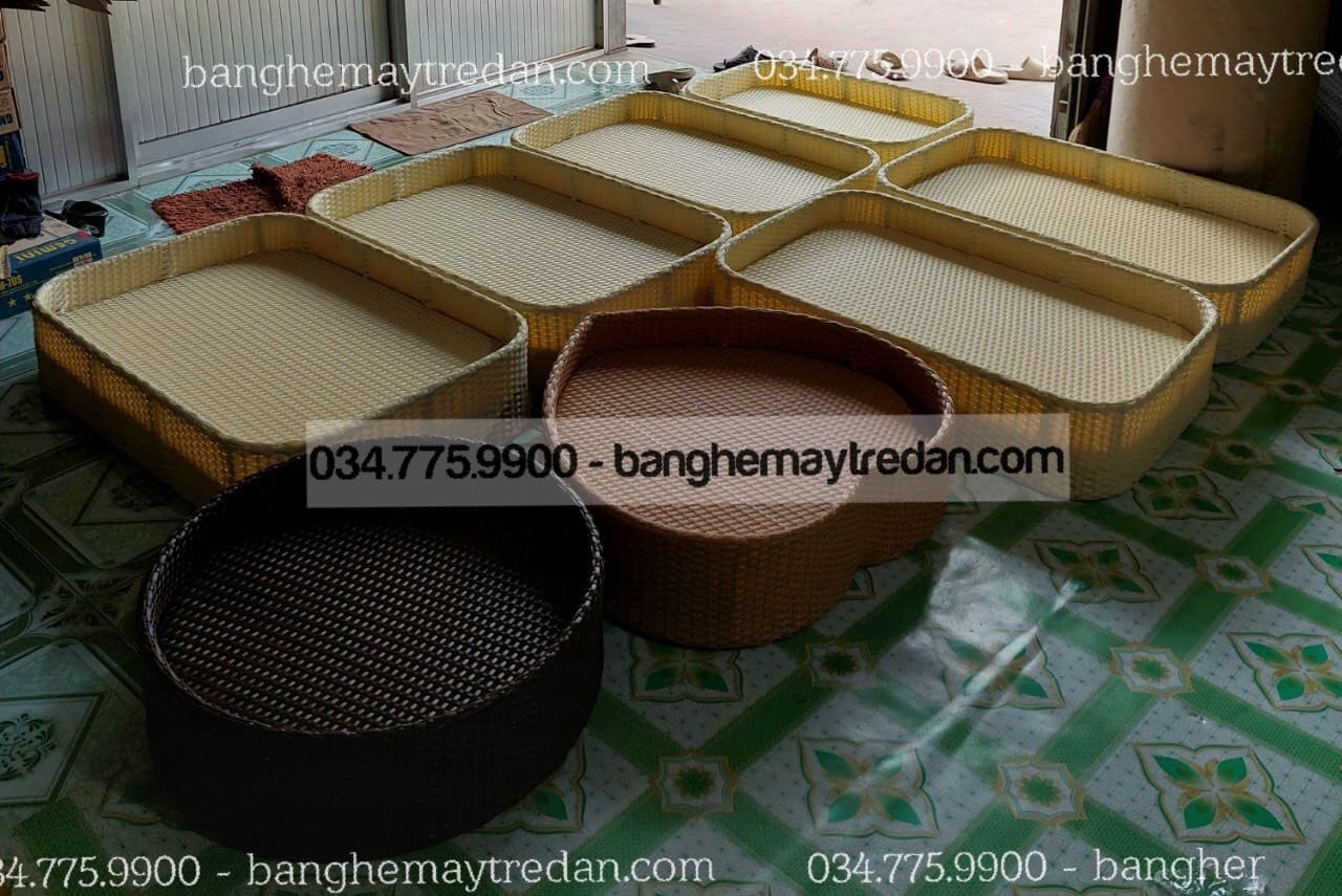 Cung cấp khay nổi đồ ăn thả bể bơi sang chảnh