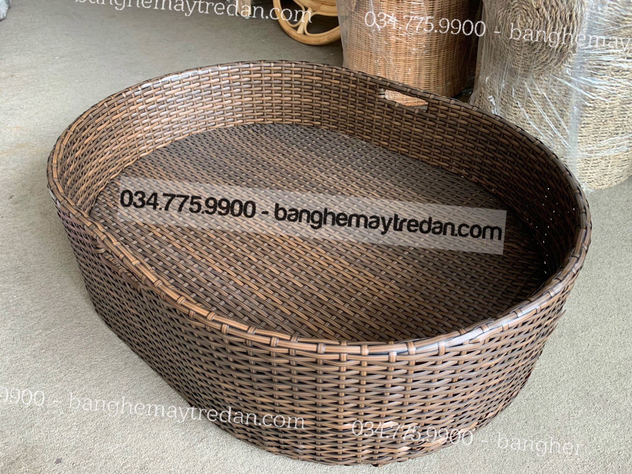 Cung cấp khay nổi đồ ăn thả bể bơi sang chảnh