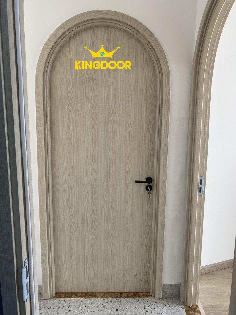 Đặc điểm của cửa vòm nhựa Composite tại Phú Yên