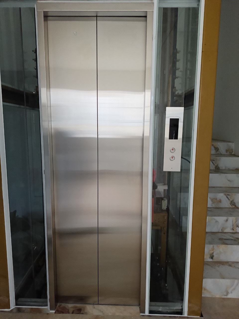 chúng tôi chuyên cung cấp thang máy gia đình