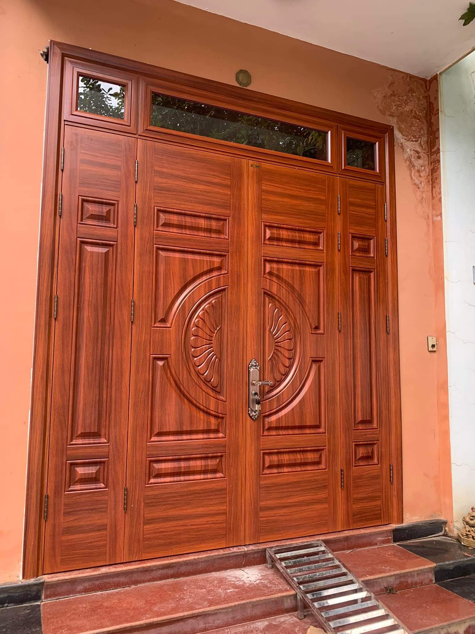 Cửa Thép Vân Gỗ tại Tiền Giang  Thương Hiệu Koffmann