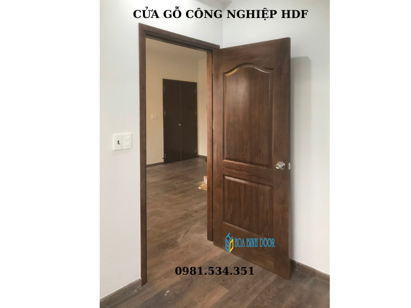 Cửa gỗ công nghiệp tại dĩ an - bình dương