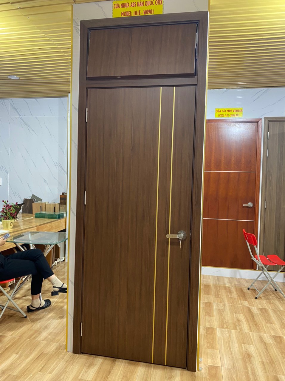 Cửa nhựa ABS Hàn Quốc KOS năm 2024 Rẻ, Chính Hãng, Chất Lượng KINGDOOR