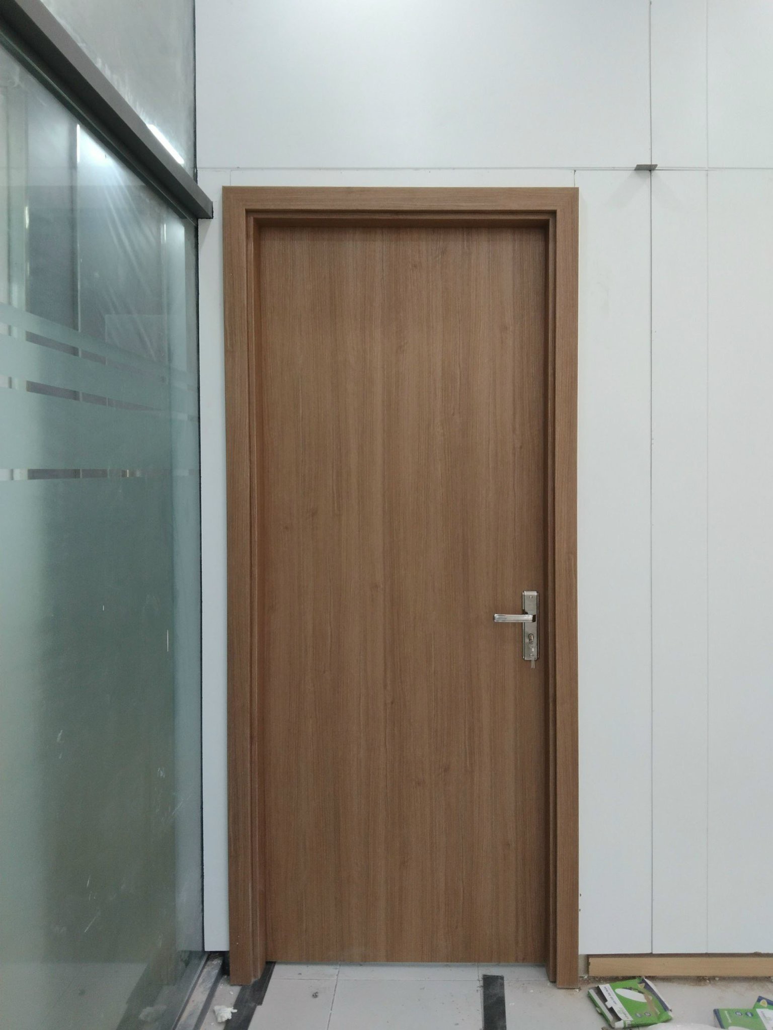 Cửa nhựa ABS tại Cần thơ- cửa nhựa giả gỗ giá rẻ