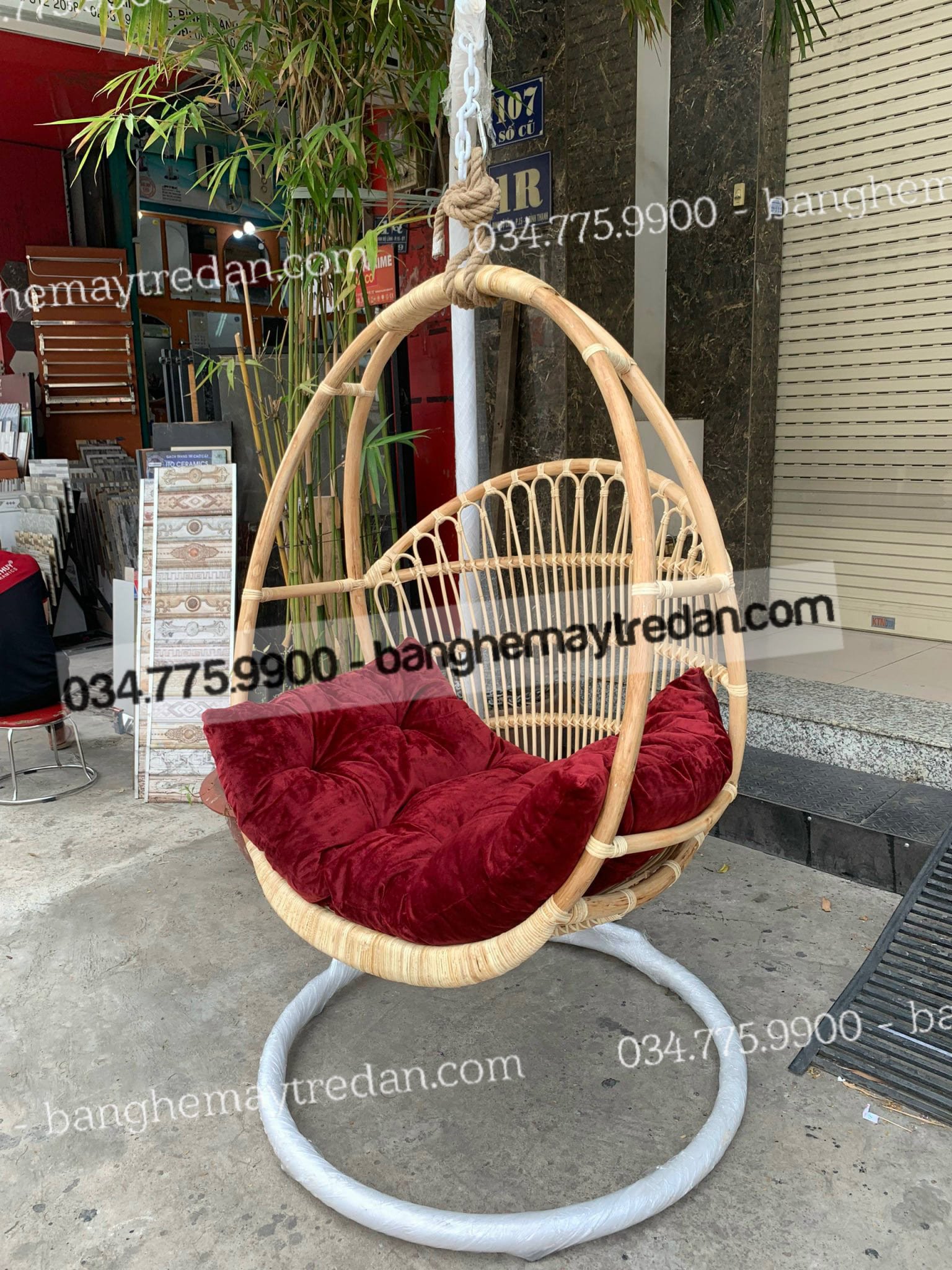 Mẫu xích đu mây thư giãn phong cách Tropical