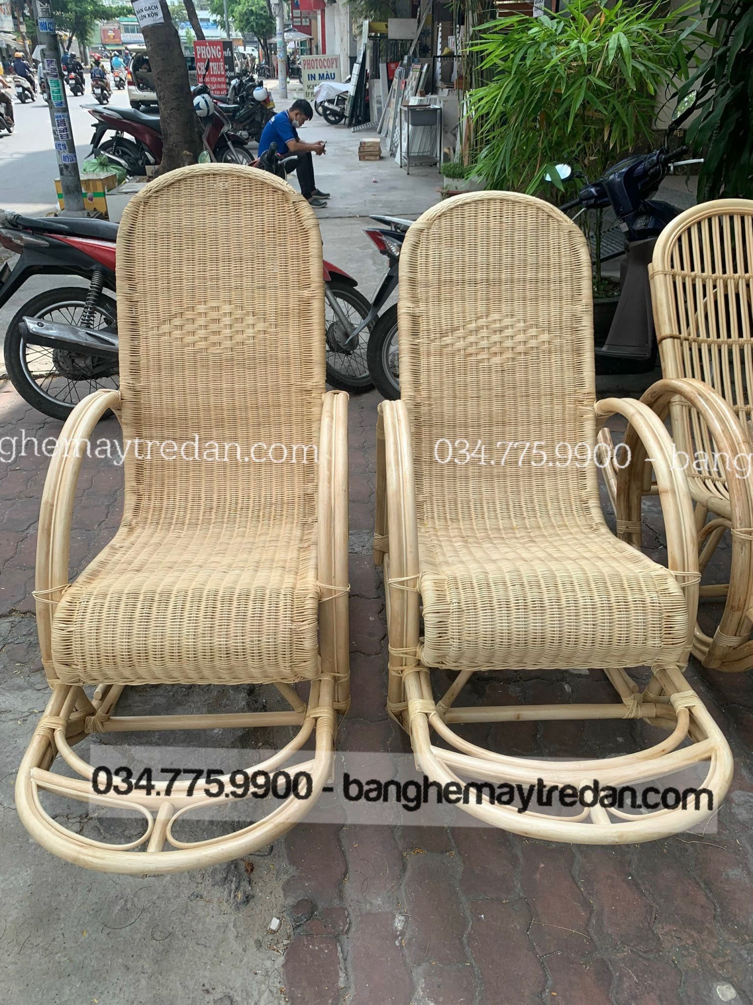 Ghế bập bênh mây tre lá cho người lớn tuổi