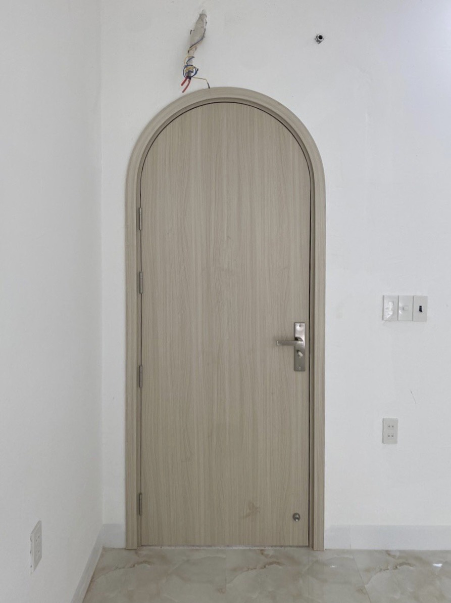 Cửa vòm nhựa composite tại Phan Thiết- Mẫu cửa hiện đại
