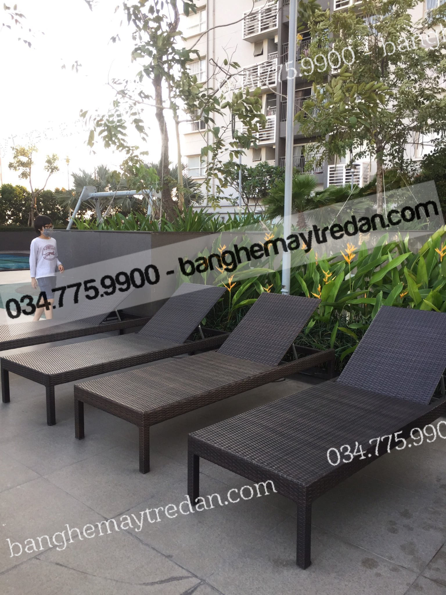 Giường nằm tắm nắng bằng nhựa giả mây cao cấp