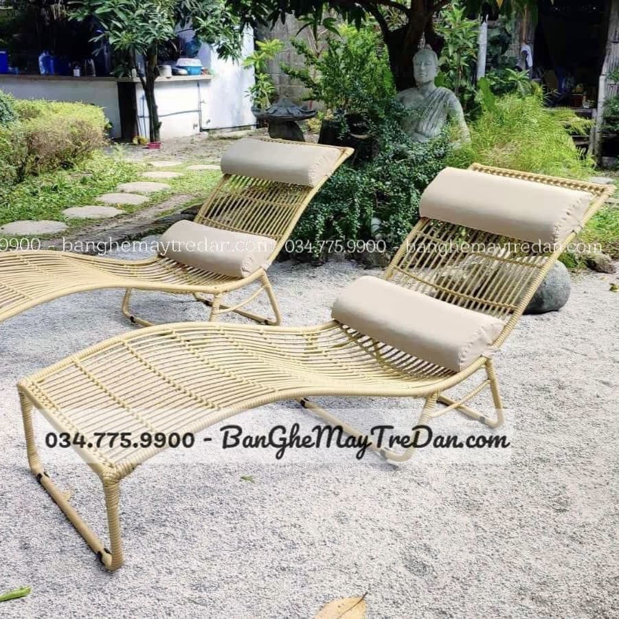 Giường nằm tắm nắng bằng nhựa giả mây cao cấp