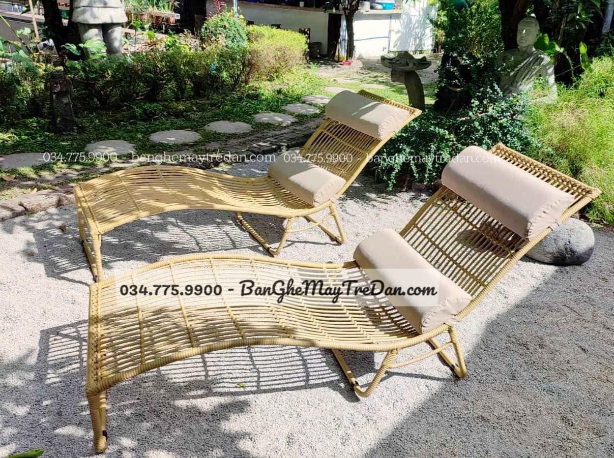 Giường nằm tắm nắng bằng nhựa giả mây cao cấp