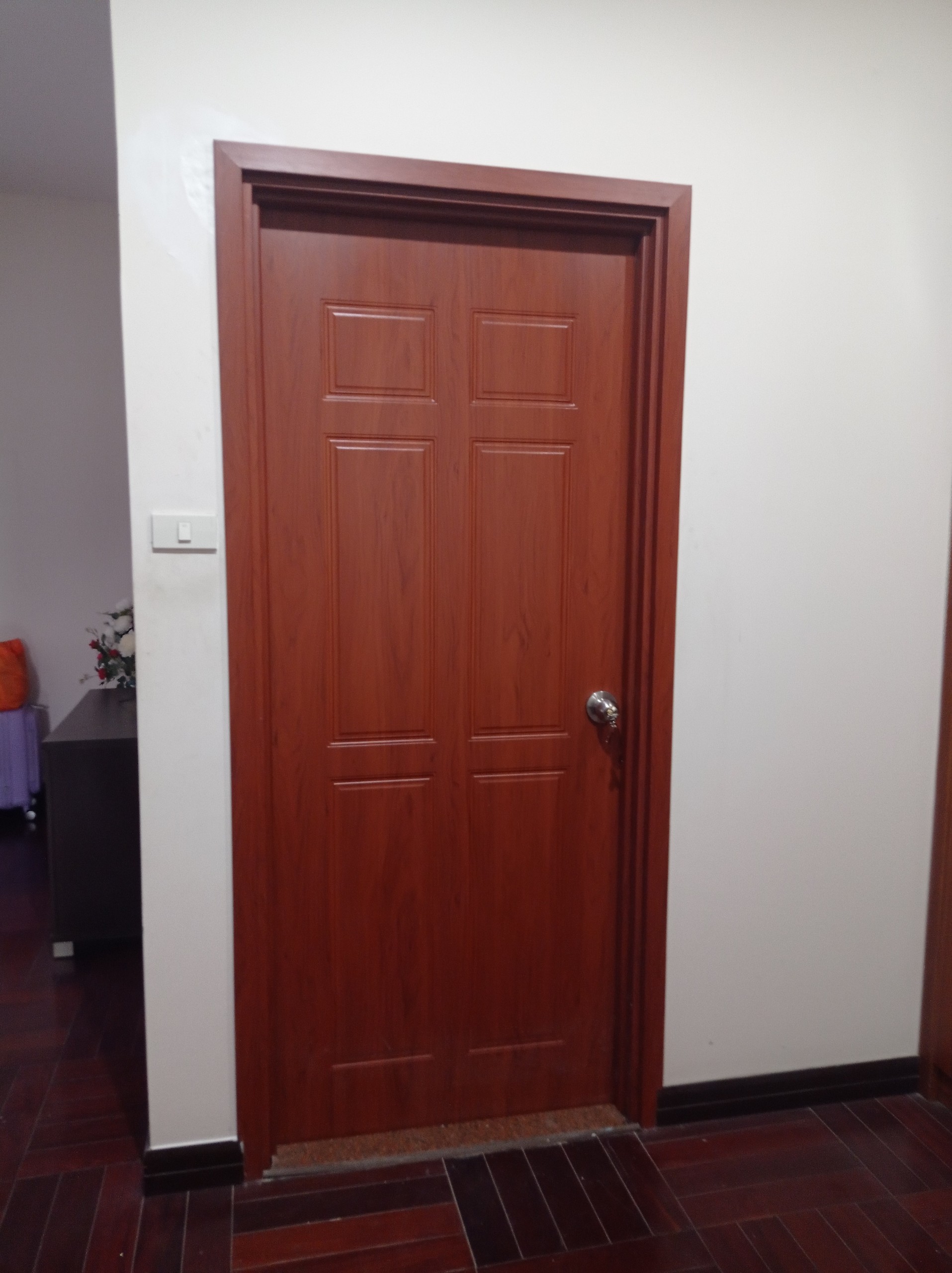 Cửa Nhựa Composite Tại Gò Vấp  Báo Giá Mới Nhất Tháng 4