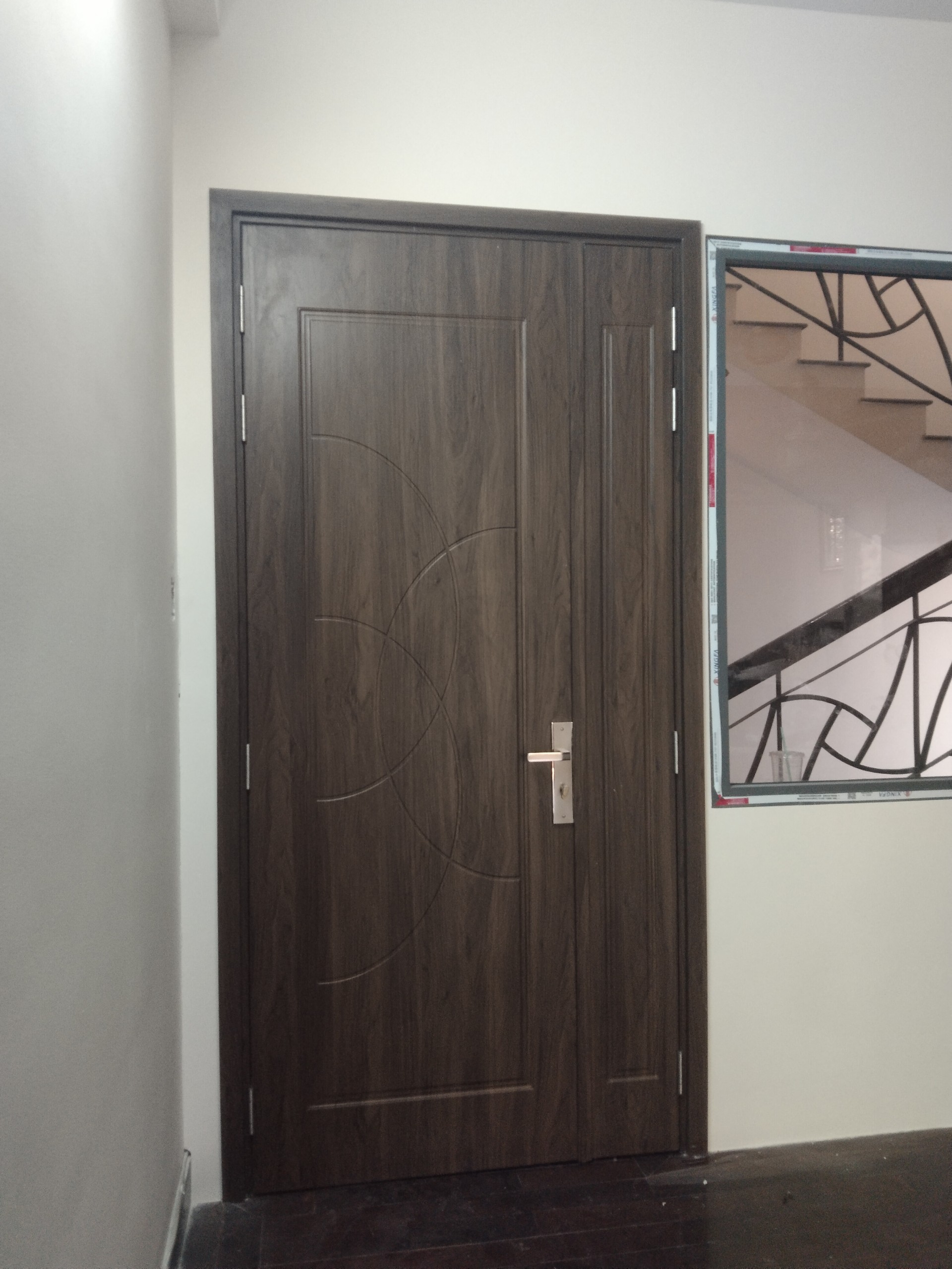 Cửa nhựa composite tại Phan Thiết  xem báo giá chi tiết