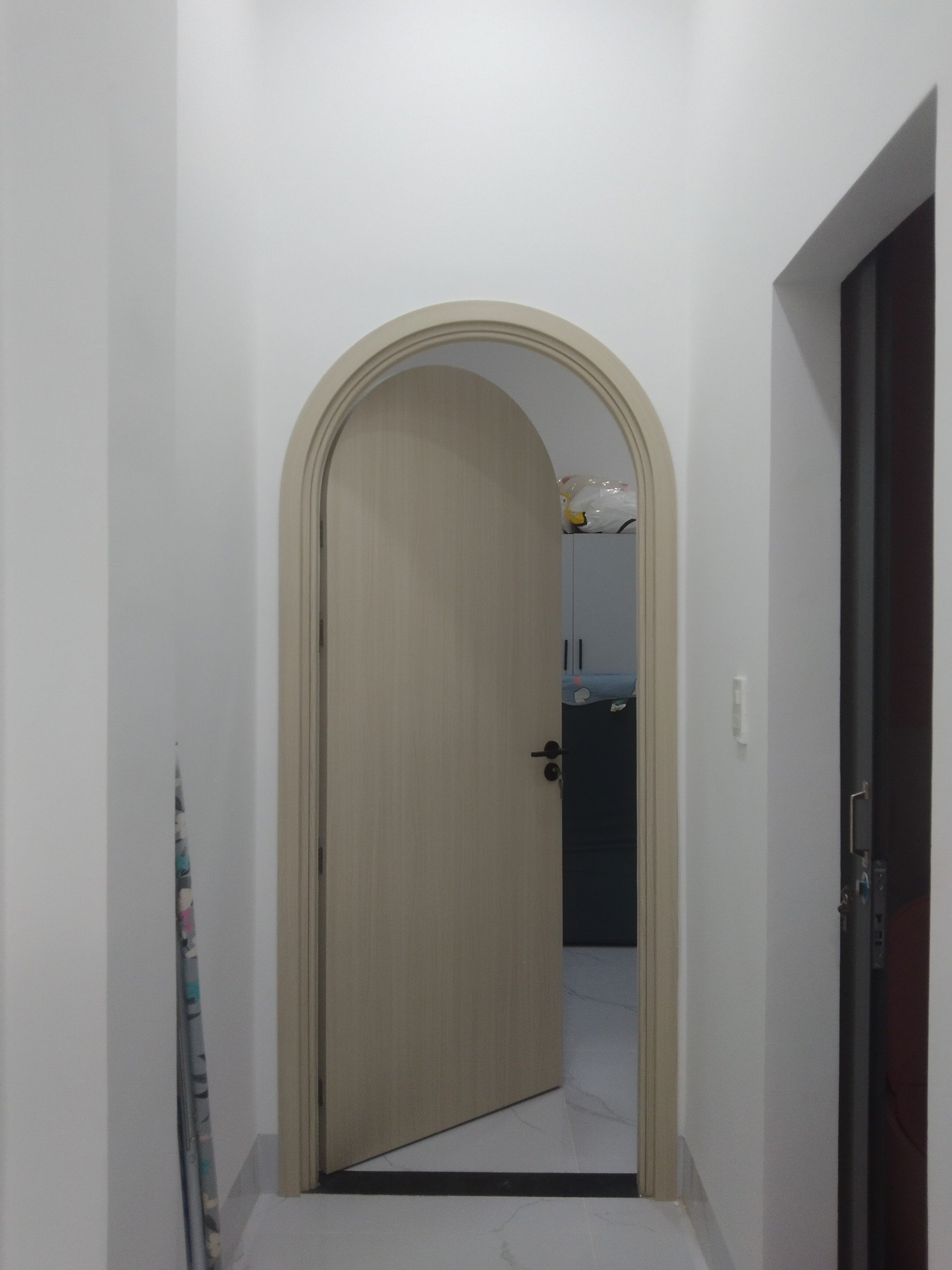 Giá cửa vòm nhựa composite tại Bình Dương- Mẫu cửa hiện đại