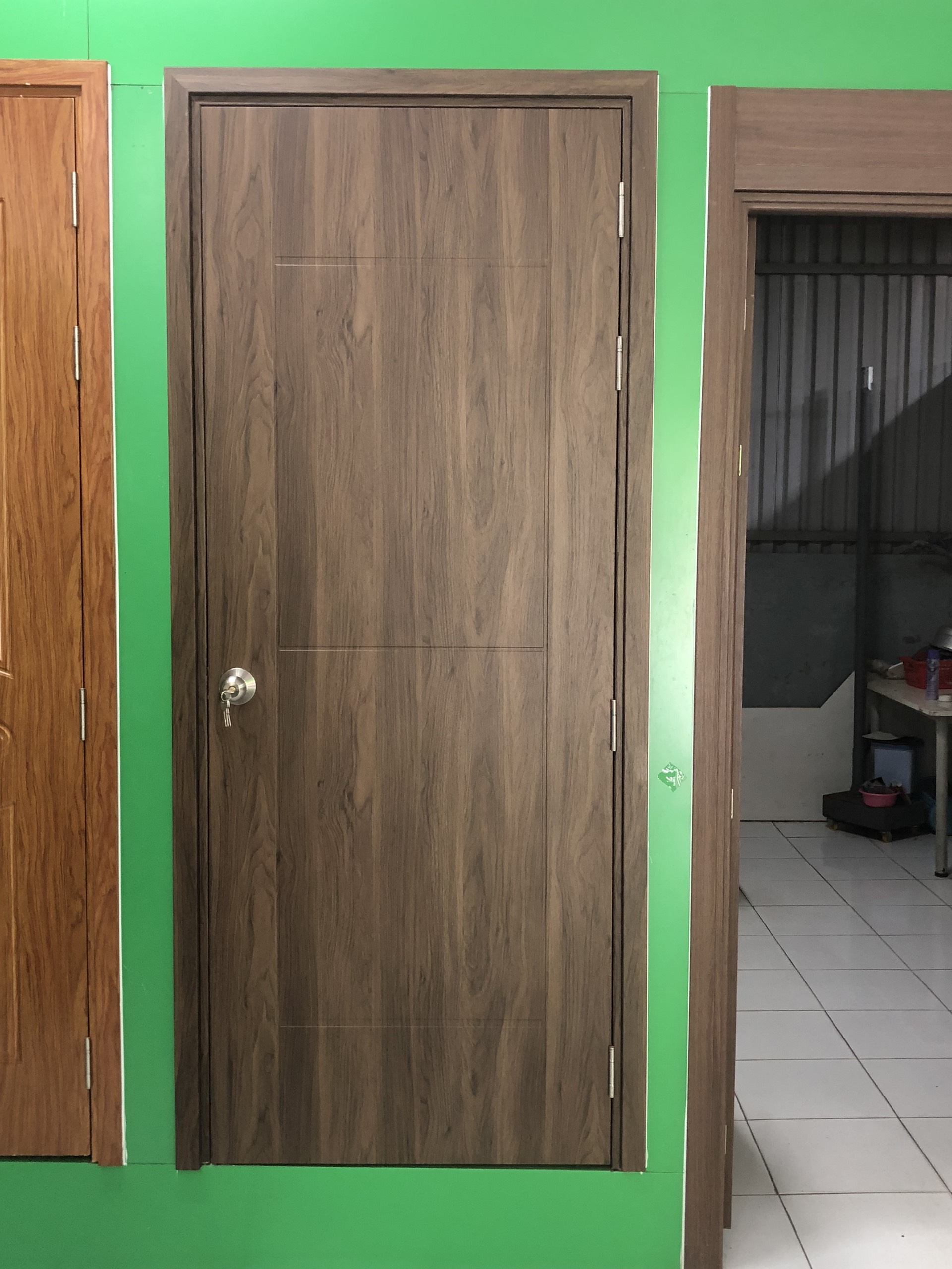 Mẫu cửa nhựa giả vân gỗ Composite giá rẻ mới nhất