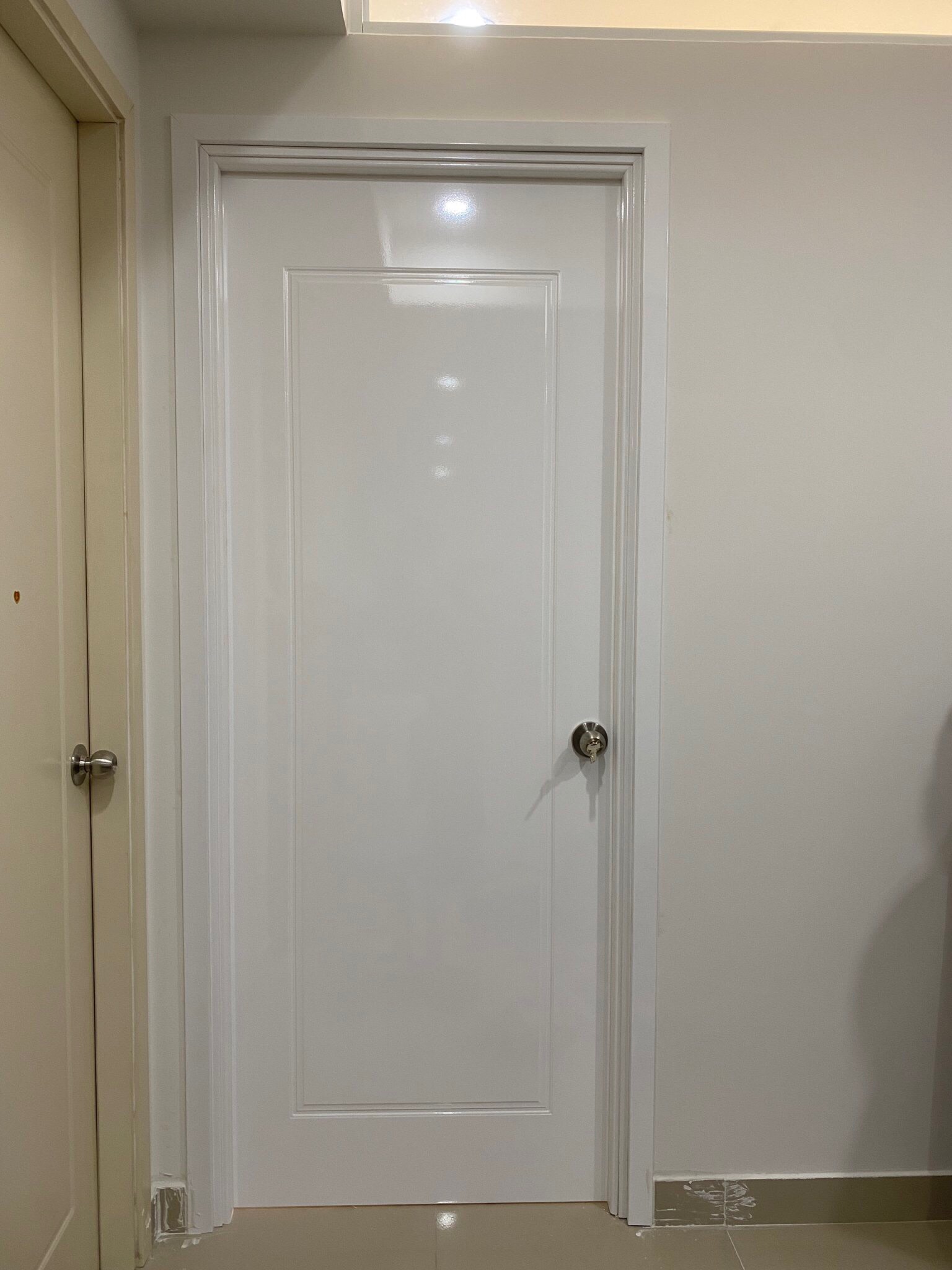 Mẫu cửa nhựa giả vân gỗ Composite giá rẻ mới nhất