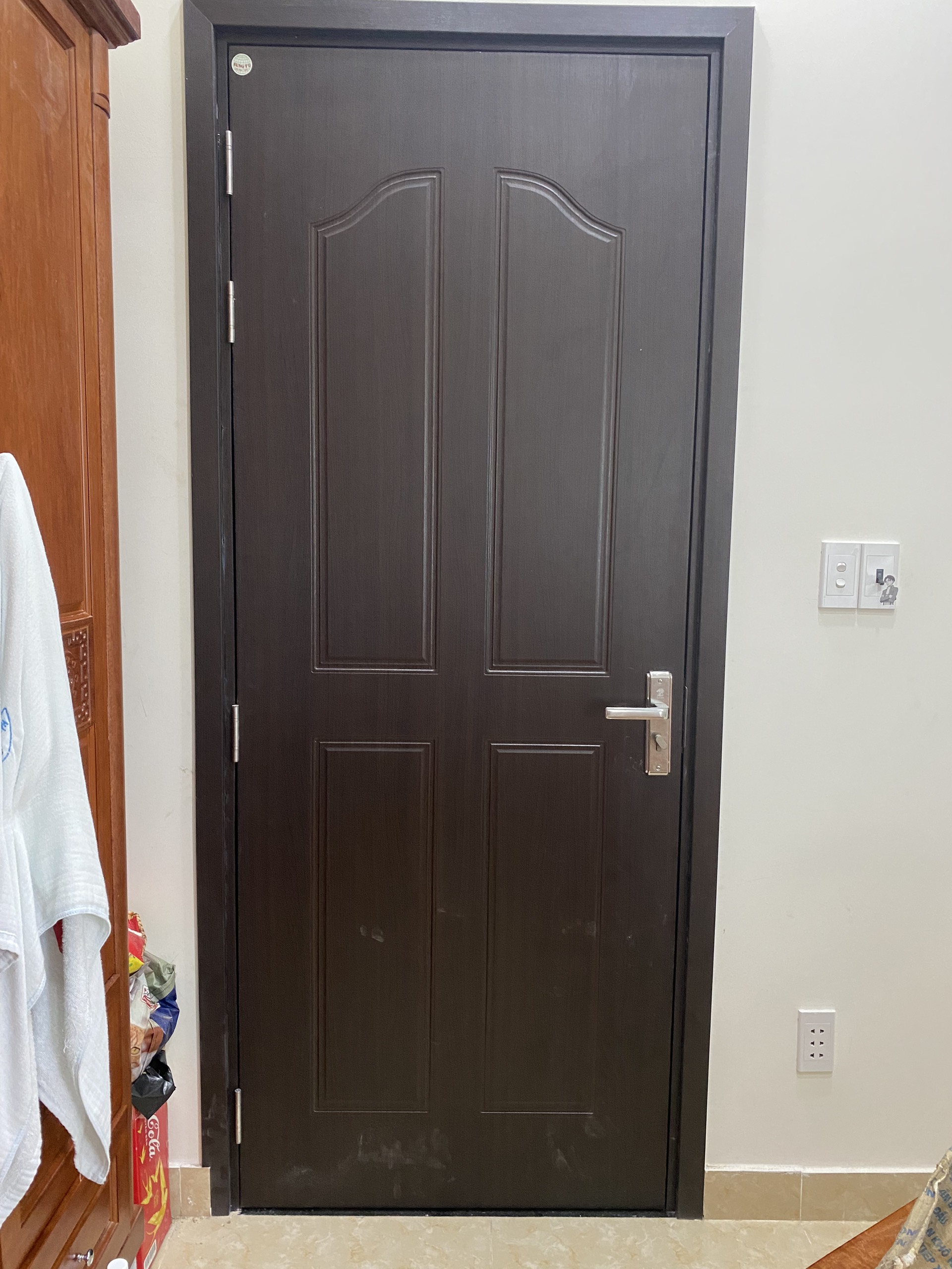 Cửa Nhựa Composite tại Đà Lạt – Cửa nhựa giá rẻ