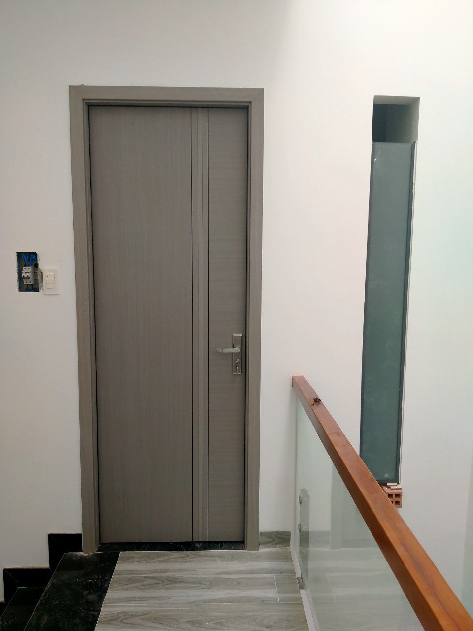 Giá Cửa gỗ Carbon  tại Lâm ĐỒNG  cửa phòng ngủ