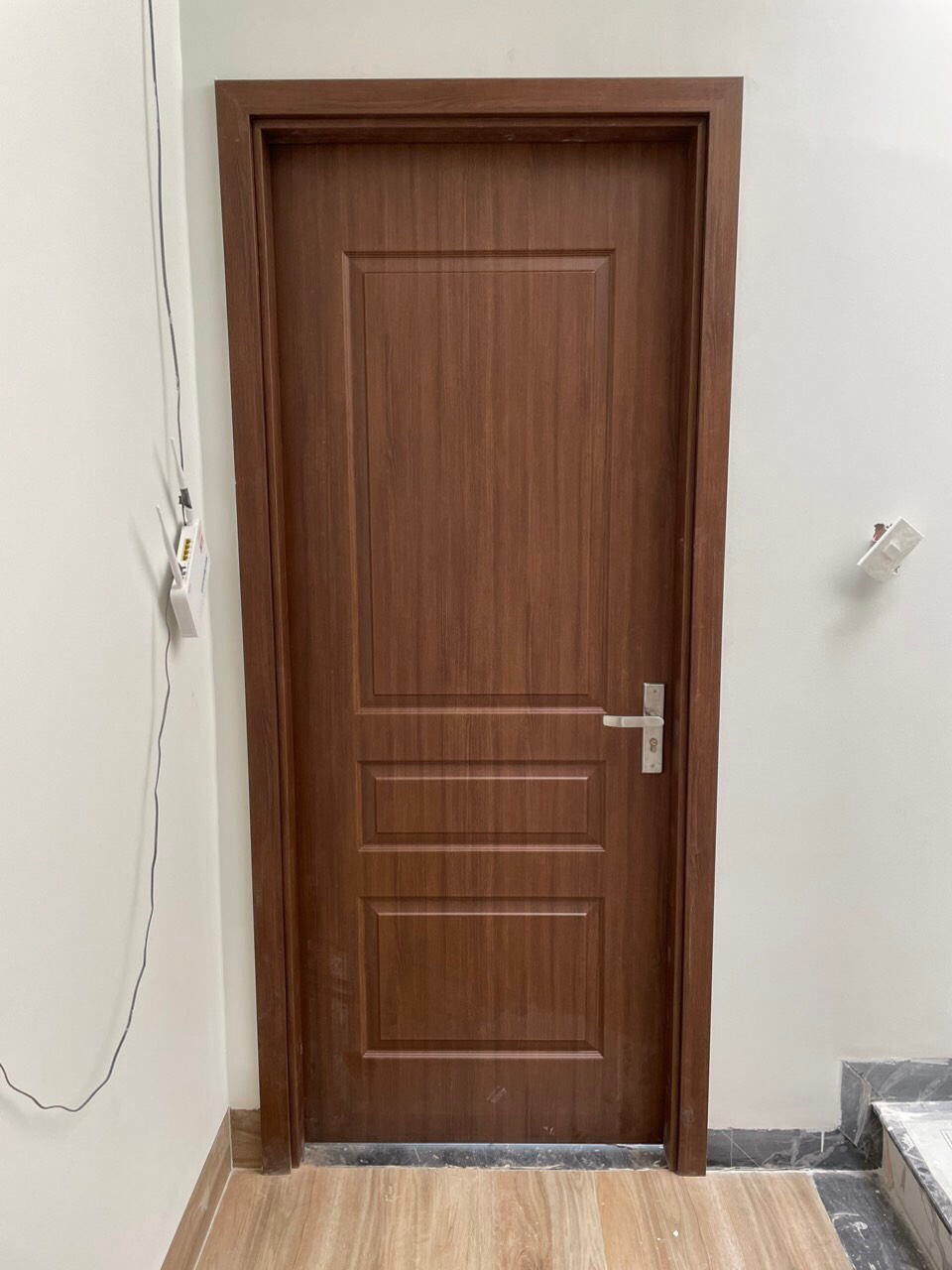 Mẫu cửa Nhựa Abs Hàn Quốc mới nhất tháng 5/2024
