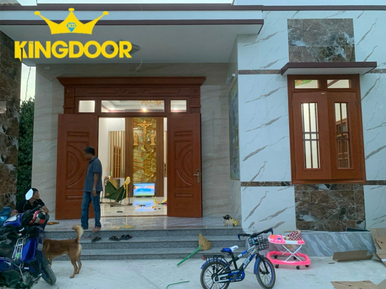 Giá cửa thép vân gỗ tại cam lâm - khánh hòa / thi công trọn gói