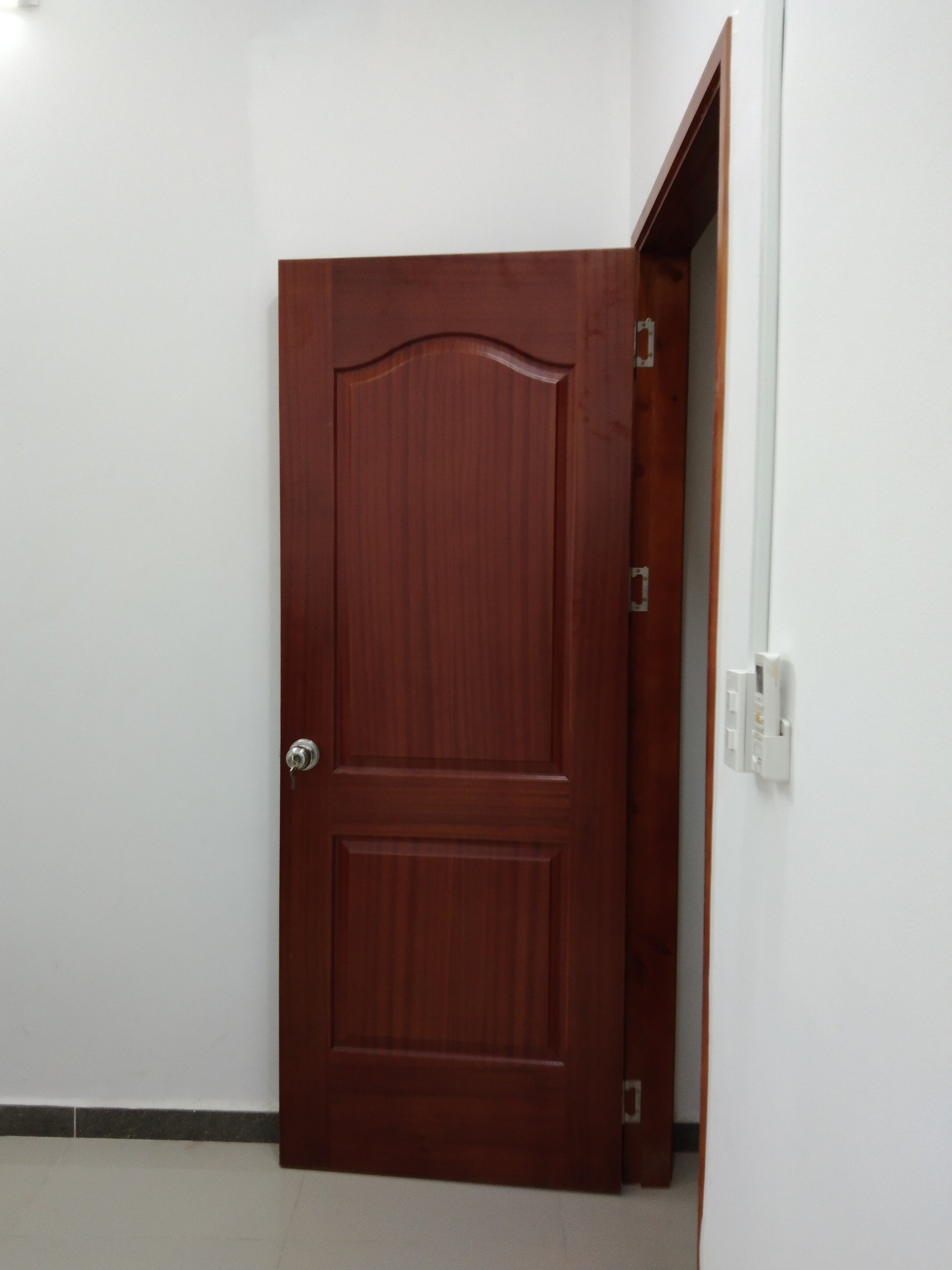 Báo giá cửa gỗ công nghiệp tại phú quốc kingdoor