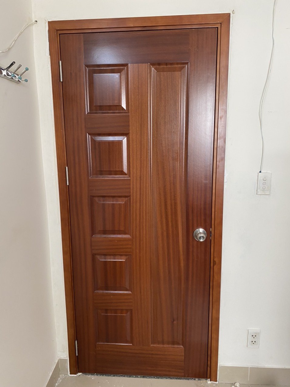 Báo giá cửa gỗ công nghiệp tại phú quốc kingdoor