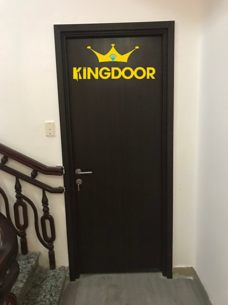 Cửa nhựa phòng gủ tại thủ thừa - long an