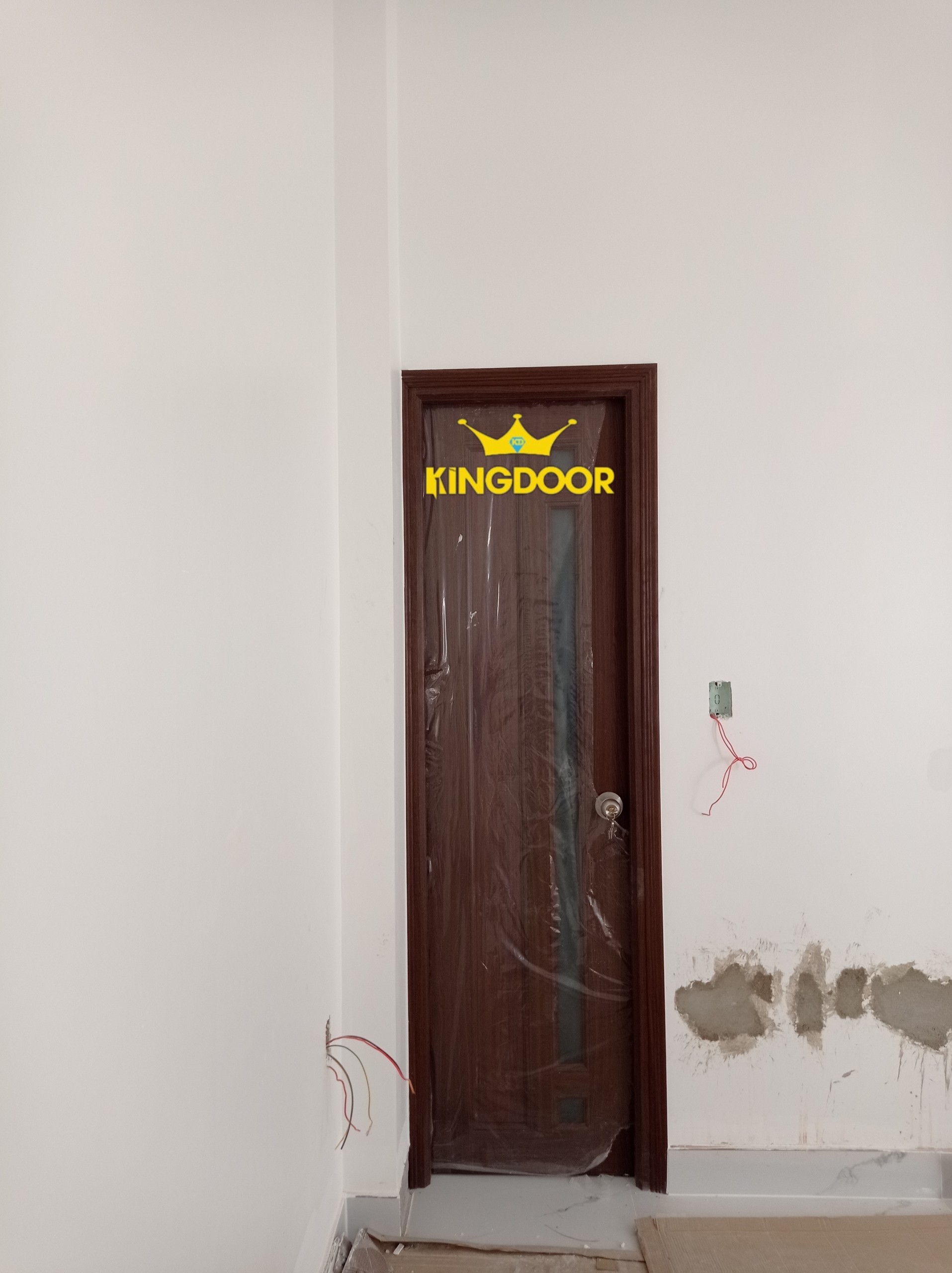 Báo giá cửa nhựa composite tại Quận 4  khasg ước 100%