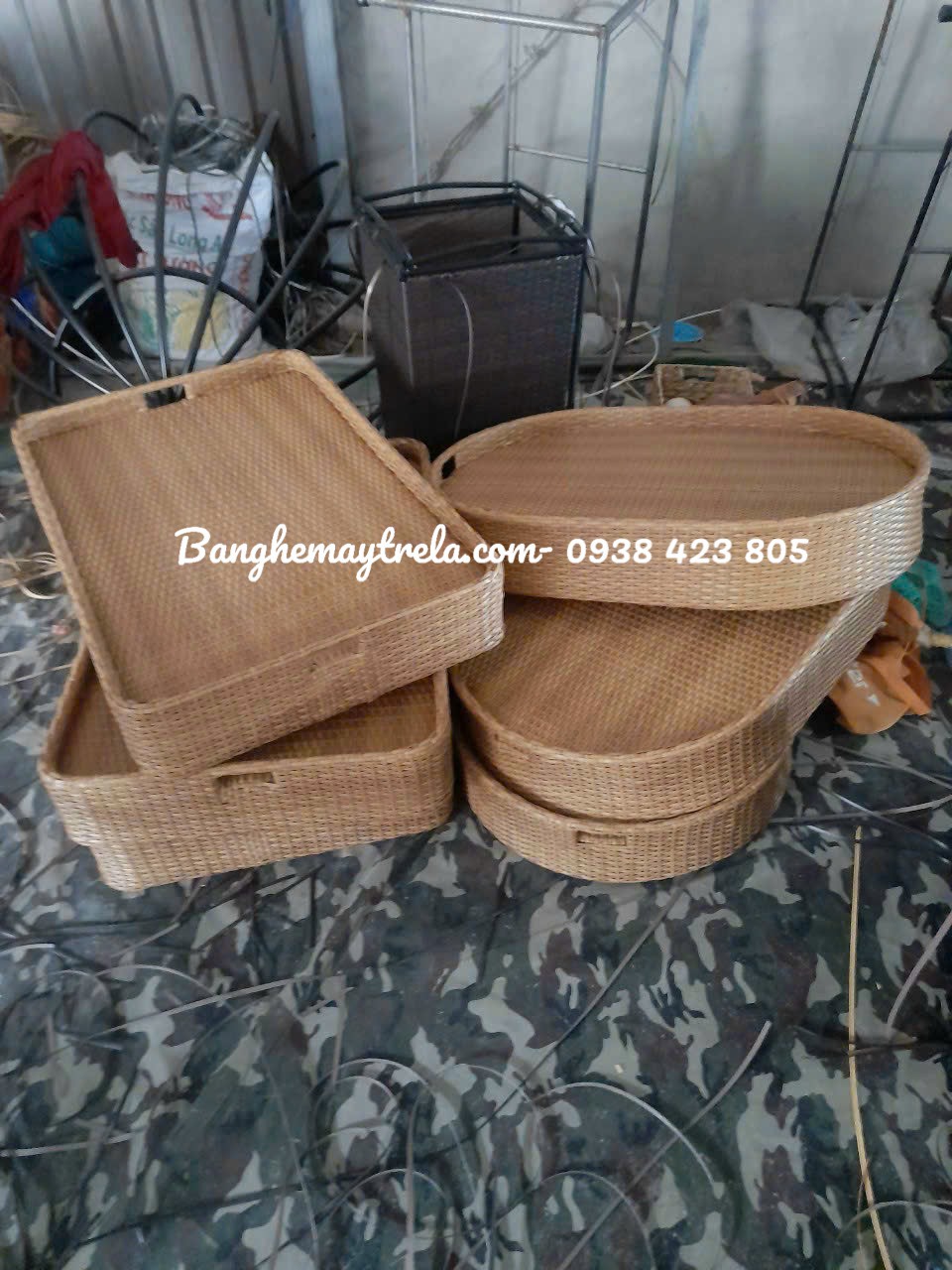 Khay đựng đồ ăn nổi bể bơi- Khay nổi nhựa giả mây
