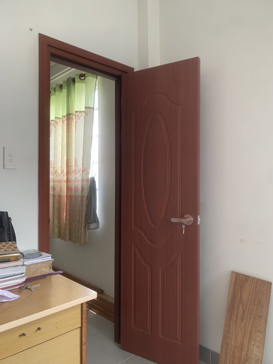 Giá Cửa nhựa composite tại Quận 5 Mẫu Cửa nhựa giá rẻ