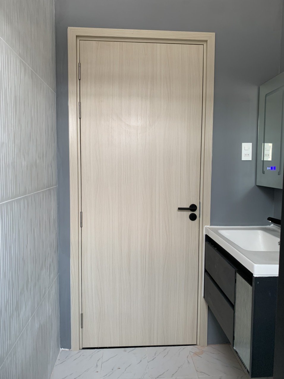 cửa gỗ công nghiệp chống mối giá xưởng tại Sài Gòn