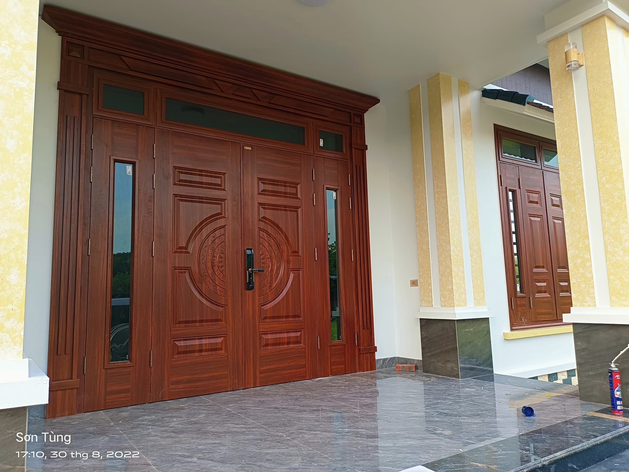Giá Cửa Thép Vân Gỗ tại Hóc môn - Thành Phố Hồ Chí Minh